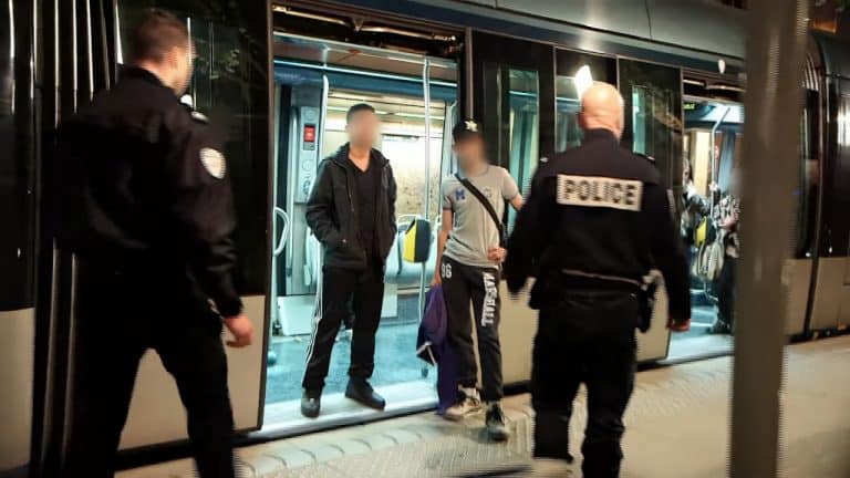 Commissariat de Bordeaux, la nuit sans commentaire
